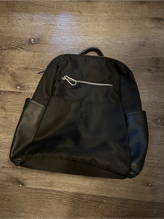 Roots Handbags - Roots Black nylon Backpack with faux leather accents